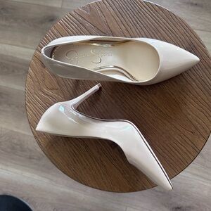 Jessica Simpson Cream Pumps